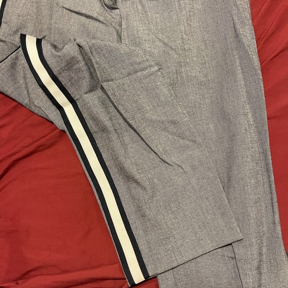 Dress pants - Picture 2 of 3